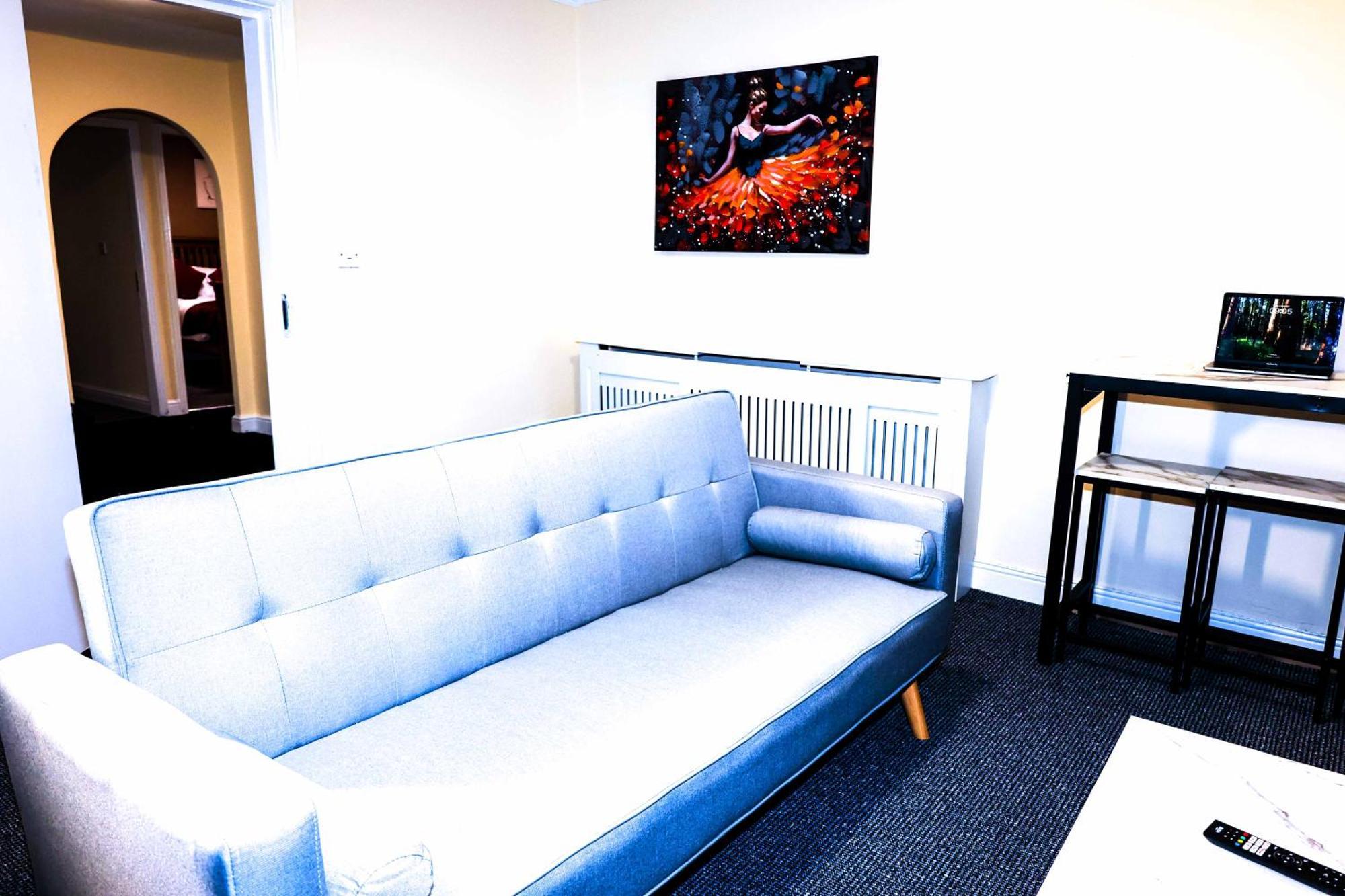 Lausory King Bed Living Your Luxe Home Away Nottingham Exteriér fotografie